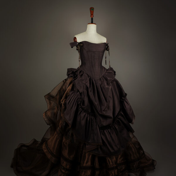 TAFFETA CORSET & SKIRT + PETTICOATS LOOK