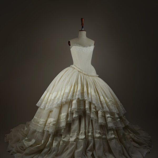 BATISTE GOWN