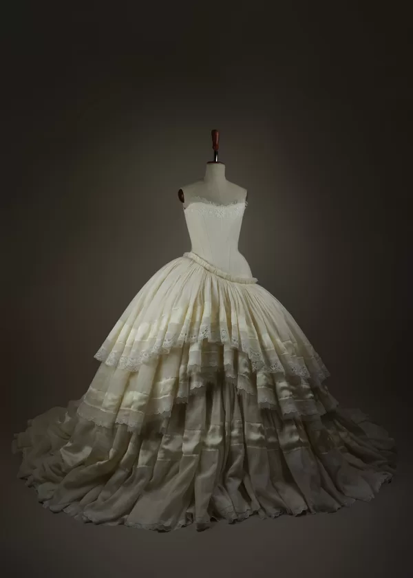 BATISTE GOWN